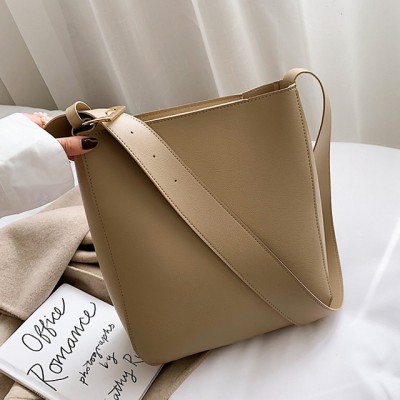 Womens Zipper PU Tote Solid Color Black / Brown / Coffee High-end Customization